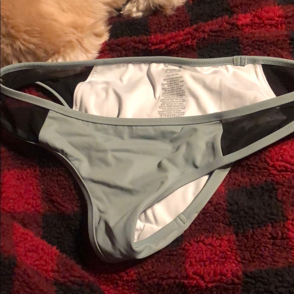 PINK bottoms. Size M.